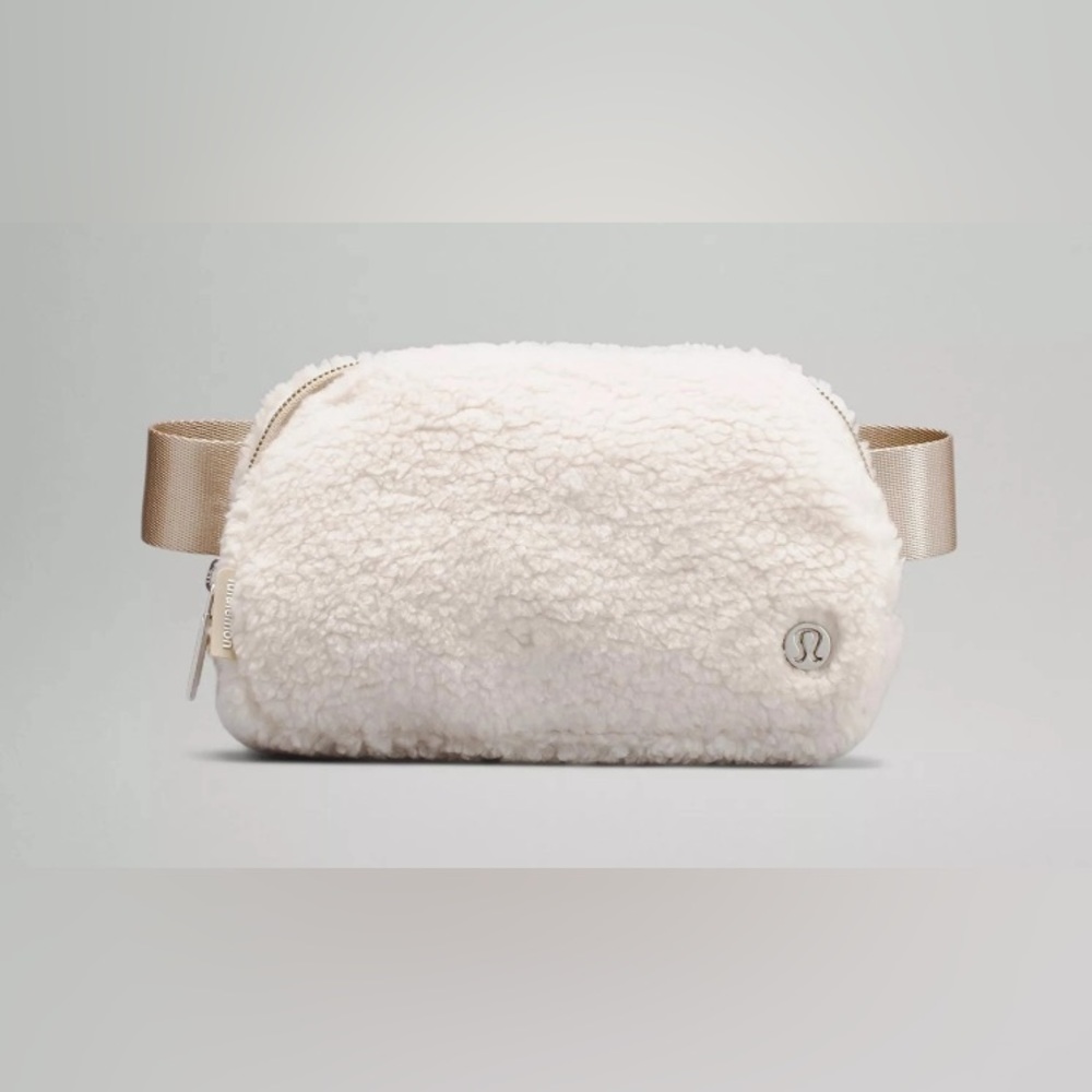 Lululemon Sherpa cream belt bag